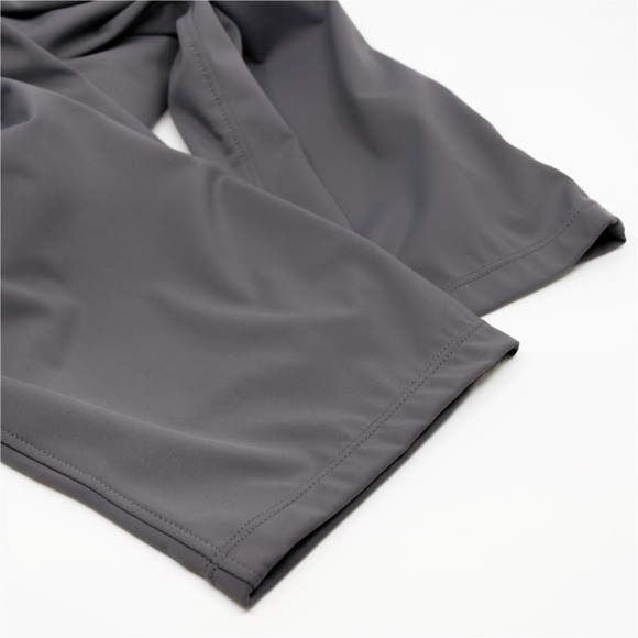 WILLIT Golf Travel Yoga Lounge Pants in Deep Grey - Picture 7 of 14